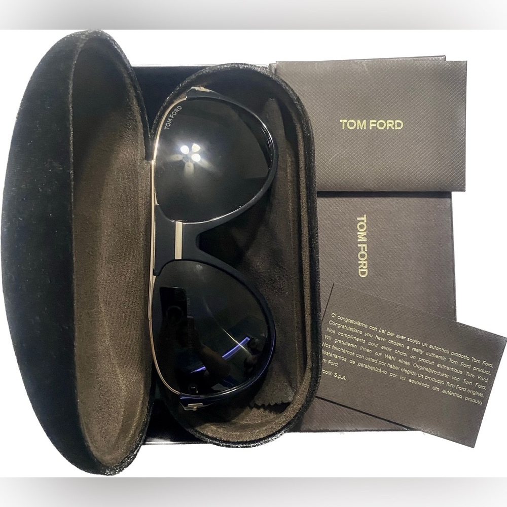 Tom Ford Sunglasses TF334 Dimitry black.